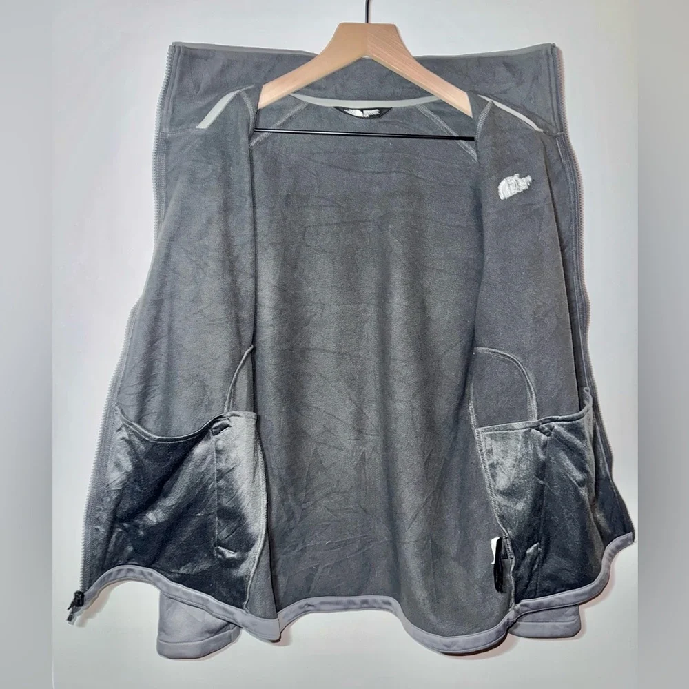 The North Face Men’s Zip Up Collared Jacket Size Small Shiny Grey Polyester